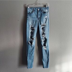 American Eagle Distressed Destroyed Skinny Jeans Size 4 Long